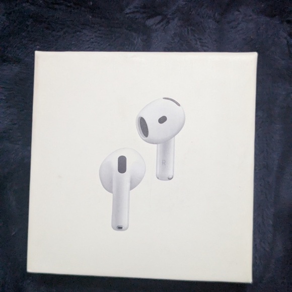 Apple AirPods Wireless Earbuds